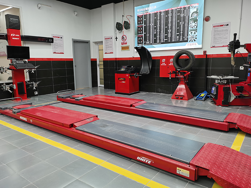 ​Tire Changer and Wheel Balancer Combo Buyer's Guide Choose the Right One for Your Auto Shop