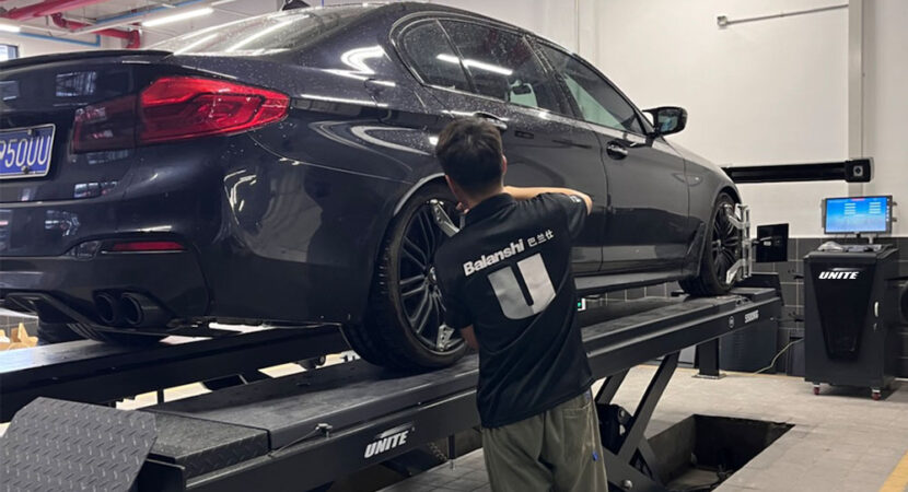 How To Use A Car Lift ? Important Tips and Tricks