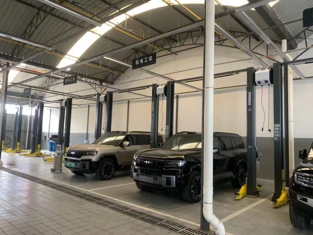 Which One Is Better for Garage: Two-Post Lift, Four-Post Lift, or Scissor Lift? 2 Two Post Car Lift for Garage